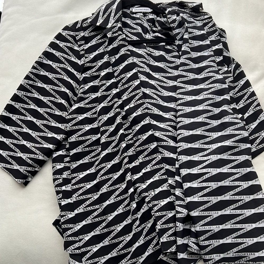 Balenciaga button up too